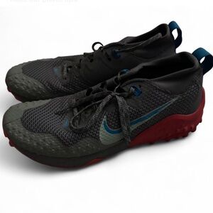 Nike Black and Red Athletic Shoes